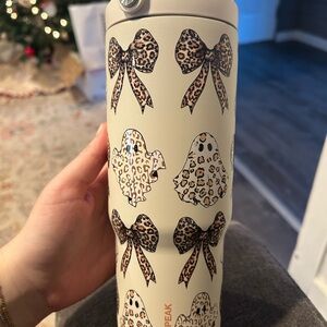 Viral Leopard Print Tumbler with Bows